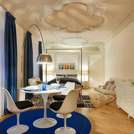 Park Apartment *